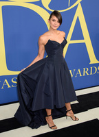 Nina Dobrev longsleeve t-shirt #3310378