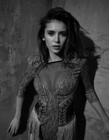 Nina Dobrev Longsleeve T-shirt #3660910