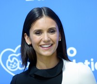 Nina Dobrev Longsleeve T-shirt #3743174
