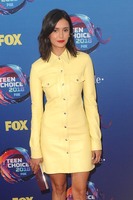 Nina Dobrev Longsleeve T-shirt #3805187