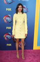 Nina Dobrev Longsleeve T-shirt #3805193