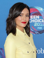 Nina Dobrev Longsleeve T-shirt #3805199