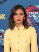 Nina Dobrev Longsleeve T-shirt #3805204
