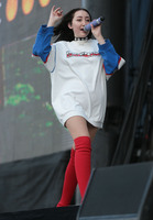 Noah Cyrus Sweatshirt #2811448
