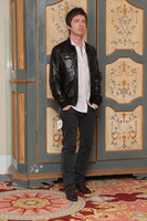 Oasis longsleeve t-shirt #2647941