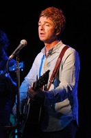 Oasis longsleeve t-shirt #2647955