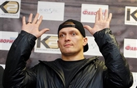 Oleksandr Usyk Sweatshirt #3582618