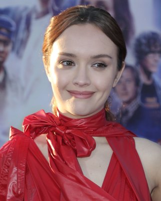 Olivia Cooke stickers 3234610