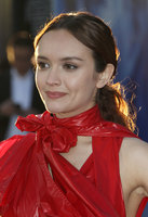 Olivia Cooke tote bag #G1476930