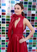 Olivia Cooke longsleeve t-shirt #3234970