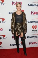 Olivia Holt mug #G1179694