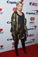 Olivia Holt longsleeve t-shirt #2937645