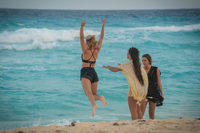 Olivia Holt longsleeve t-shirt #2937650