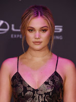 Olivia Holt mug #G1335108