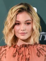 Olivia Holt mug #G1360762