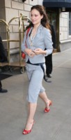 Olivia Wilde Sweatshirt #1418908