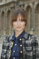 Olivia Wilde Sweatshirt #1975424