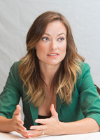 Olivia Wilde Sweatshirt #2347250