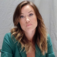Olivia Wilde Sweatshirt #2365758