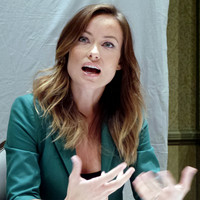 Olivia Wilde Sweatshirt #2365761