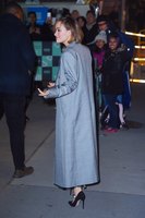 Olivia Wilde Sweatshirt #2880195