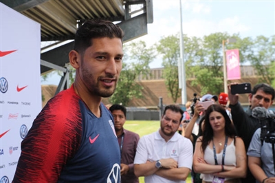 Omar Gonzalez Poster 3702637