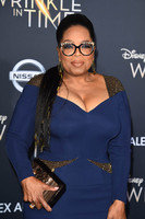 Oprah Winfrey Longsleeve T-shirt #3117021