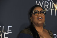 Oprah Winfrey Longsleeve T-shirt #3117132