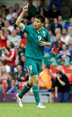 Oribe Peralta posters