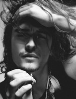 Orlando Bloom Longsleeve T-shirt #2216243