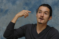 Orlando Bloom longsleeve t-shirt #2278955