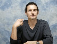 Orlando Bloom longsleeve t-shirt #2278988