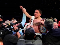 Oscar Valdez Sweatshirt #3592515
