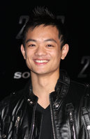 Osric Chau Tank Top #3095449