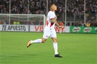 Paolo Guerrero Longsleeve T-shirt #3352330