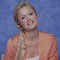 Paris Hilton Longsleeve T-shirt #2249045