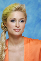 Paris Hilton Longsleeve T-shirt #2397110