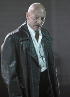 Patrick Stewart Sweatshirt #2419458