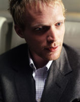 Paul Bettany Longsleeve T-shirt #2214000