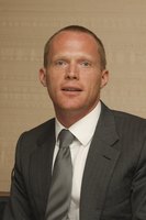 Paul Bettany Sweatshirt #2254821