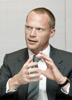 Paul Bettany mug #G640091