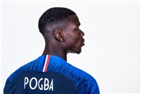 Paul Pogba Longsleeve T-shirt #3329326