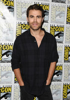 Paul Wesley Sweatshirt #3804514