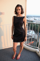 Paula Patton Longsleeve T-shirt #2377076