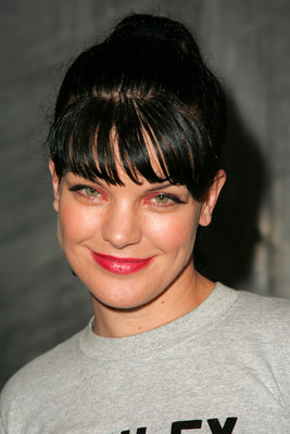 Pauley Perrette canvas poster