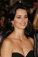 Penelope Cruz Longsleeve T-shirt #1362091