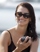Penelope Cruz Longsleeve T-shirt #1456159