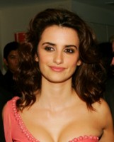 Penelope Cruz Longsleeve T-shirt #1459556