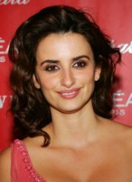 Penelope Cruz Longsleeve T-shirt #1459578