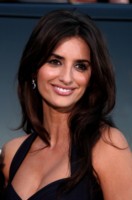 Penelope Cruz Longsleeve T-shirt #1513082
